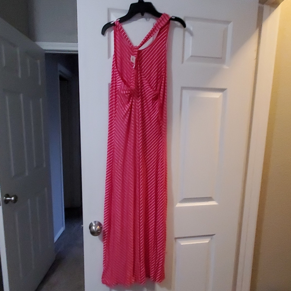 Maxi Pink dress Twist- back pink strip dresses - Picture 2 of 2
